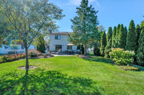 127 Grantley Ave, Elmhurst IL 60126-2362 exterior