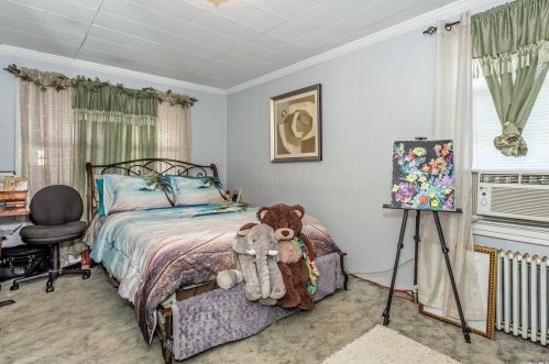 66 Ave, Valley Stream NY 11580-3230 exterior