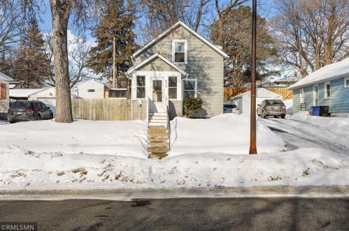 834 Algonquin Ave, Saint Paul, MN 55119-3722