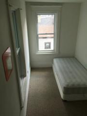 220 Dunseith St, Pittsburgh PA  15213-2506 exterior