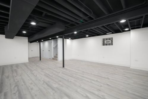 8951 Union Ave, Chicago IL  60620-2233 exterior