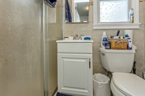 66 Ave, Valley Stream NY 11580-3230 exterior