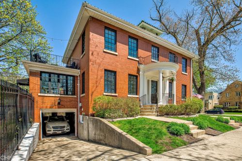 10456 Bell Ave, Chicago, IL 60643-2510