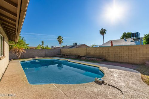 18822 13th Ave, Phoenix AZ 85027-5504 exterior