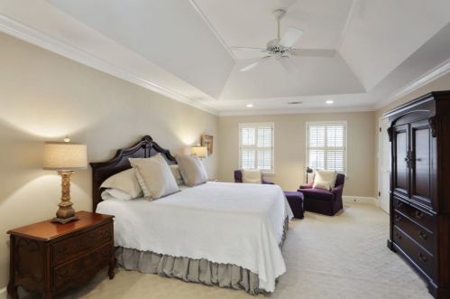 4286 Elizabeth Ln, Atlanta GA 30339-5323 exterior