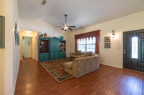 5426 Clark Ave, Fort Pierce FL 34983-2307 exterior