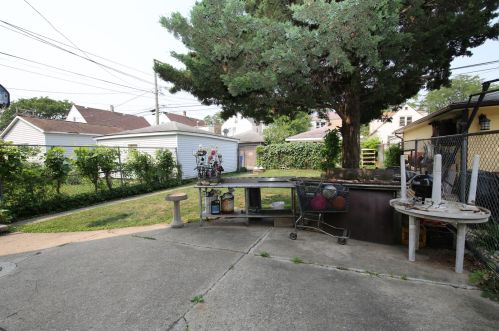 2434 Lorel Ave, Chicago IL 60644-1652 exterior