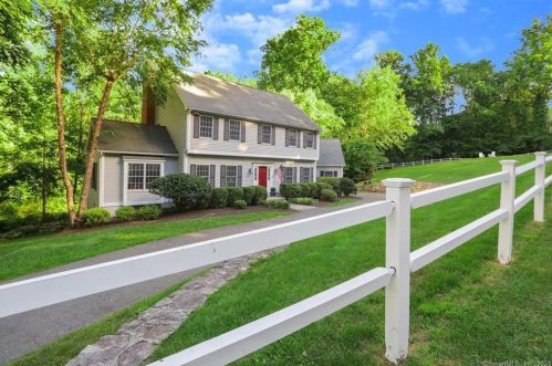 37 Kellogg Dr, Wilton, CT 06897-1408