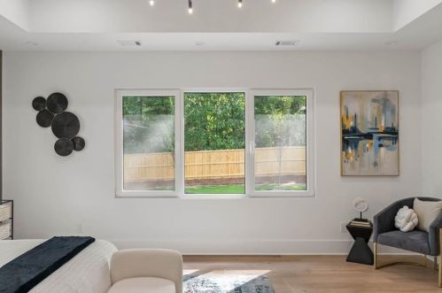 3918 Flowerland Dr, Atlanta GA  30319-1806 exterior