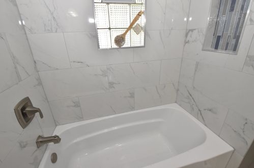 2554 Hubbard St, Milwaukee WI  53212-2845 exterior