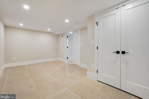 4215 16th St, Washington DC  20011-7005 exterior