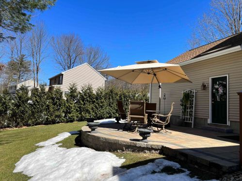 23 Styles Dr, Concord NH 03301-8637 exterior