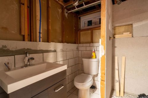 1416 Forbes St, Hartford CT 06108-3714 exterior