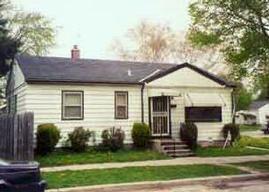 4800 Fairmount Ave, Milwaukee WI  53218-4428 exterior