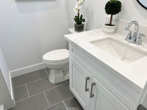 1401 Garland Ave, Tustin CA  92780-3821 exterior