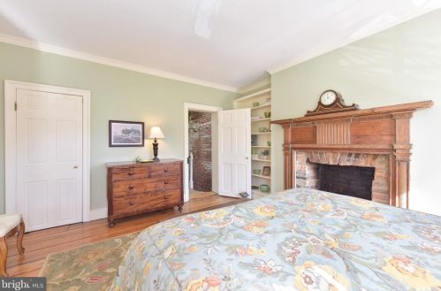 1103 Prince St, Alexandria VA 22314-2934 exterior