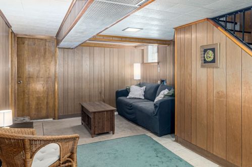 2219 Wightman St, Pittsburgh PA  15217-2065 exterior