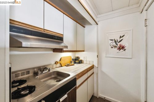 140 Avenida Dr, Berkeley CA 94708-2145 exterior