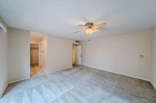 5050 South Regency Cir, Tucson AZ 85711-3043 exterior