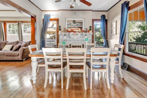 448 New Haven Ave, Derby CT 06418-2518 exterior