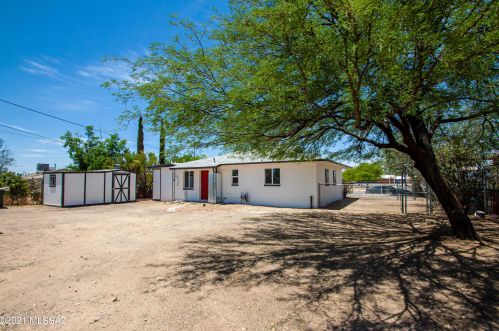 2202 Poquita Vis, Tucson AZ  85713-5128 exterior