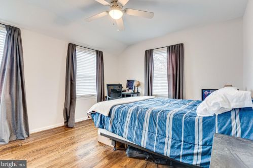 6002 Kings Hwy, Alexandria VA 22303-2219 exterior