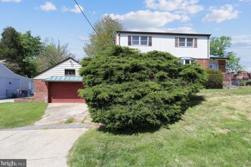 12116 Foley St, Silver Spring, MD 20902-1037