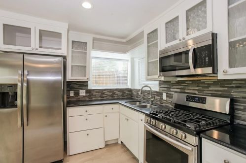 11845 La Salle Heights Ct, Conroe, TX 77304-4000