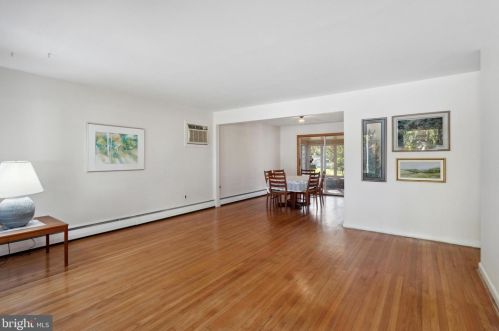 200 Gerald Dr, Chester, PA 19014-1717