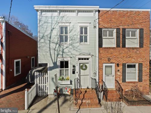 903 Princess St, Alexandria VA  22314-2244 exterior