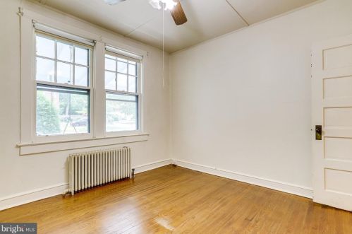 1801 Commonwealth Ave, Alexandria VA 22301-1403 exterior