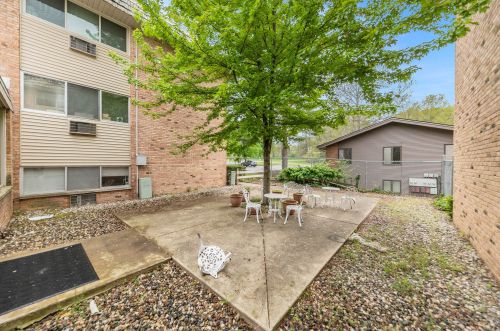 756 Kilgore Rd, Kalamazoo MI  49008-3635 exterior