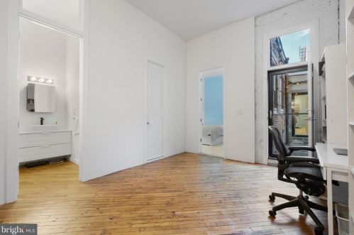 829 2nd St, Philadelphia PA 19133 exterior