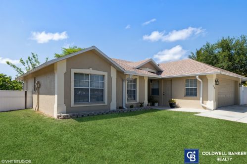 2801 51st St, Naples, FL 34116-7633