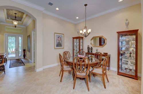 9800 Nuova Way, Fort Pierce FL 34986-2825 exterior