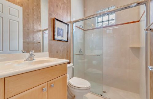 6951 Boscanni Dr, Boynton Beach FL 33437-3720 exterior