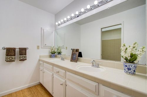 1419 Lk Blvd, Davis CA 95616-2635 exterior