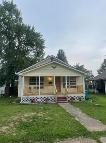 308 Maple St, Spring Bluff, MO 63080-1624