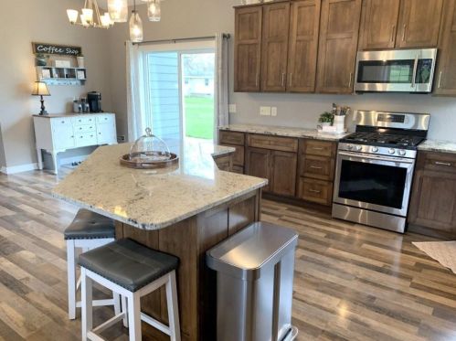 15 Royal Crest Dr, Canton WI  54868-1878 exterior