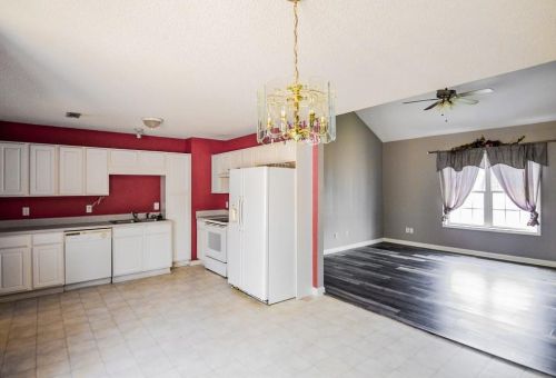 3207 Hidden Vly Rd, Gainesville GA 30506-3709 exterior