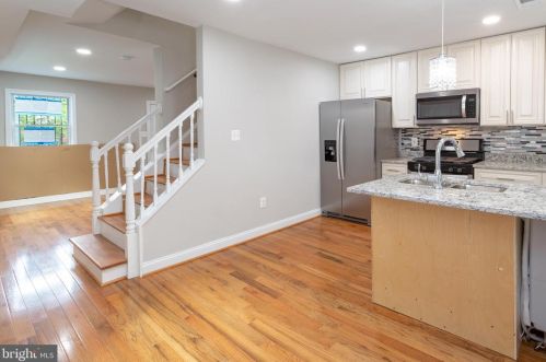 4607 Capitol St, Washington DC 20003-1622 exterior