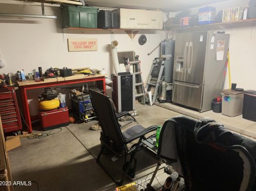 3819 74th Dr, Phoenix AZ  85043-7590 exterior