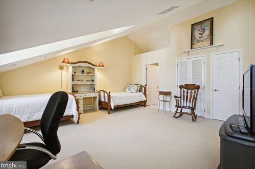 321 Fayette St, Alexandria VA 22314-2434 exterior