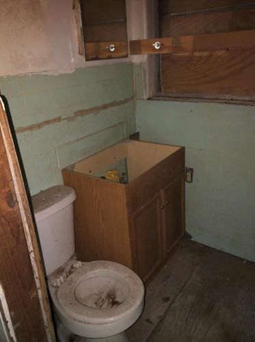 831 Mercury Dr, Atlanta GA 30331-0033 exterior