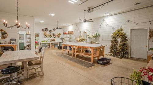 572 Spring Cave Rd, Spring Bluff MO exterior