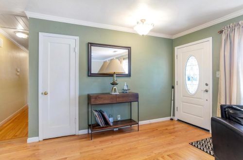 100 Casa Linda Dr, Woodland, CA 95695-4614