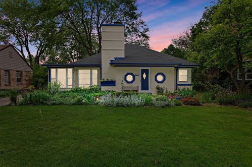 4085 110, Milwaukee WI 53222-1102 exterior