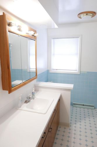 5703 Sprinkle Rd, Kalamazoo MI 49002-7484 exterior