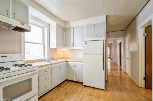 4023 Kilbourn Ave, Chicago IL 60641-1909 exterior