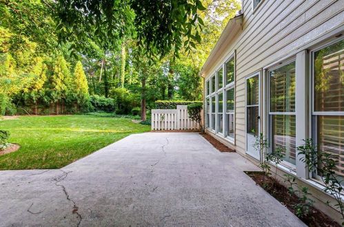 755 Glenridge Close Dr, Atlanta GA  30328-3476 exterior